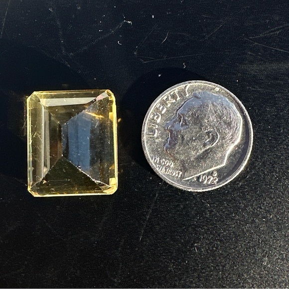 18.08 Crt Natural Lemon Quartz Faceted Gemstone - Picture 5 of 17
